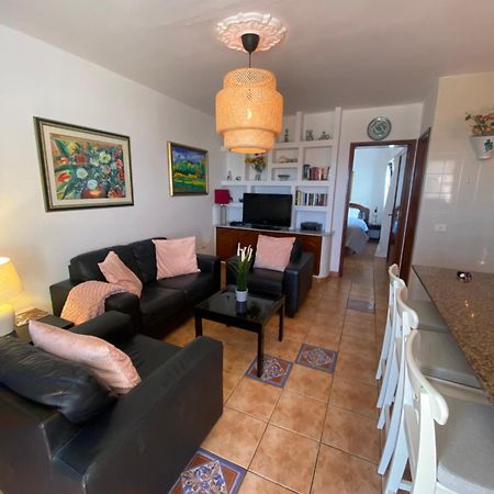Appartamento Azul 41 - Puerto Del Carmen Harbor With Oceanview, Pet Friendly, Pool Tías Esterno foto